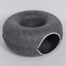 Load image into Gallery viewer, Cat Round Felt Pet Nest
